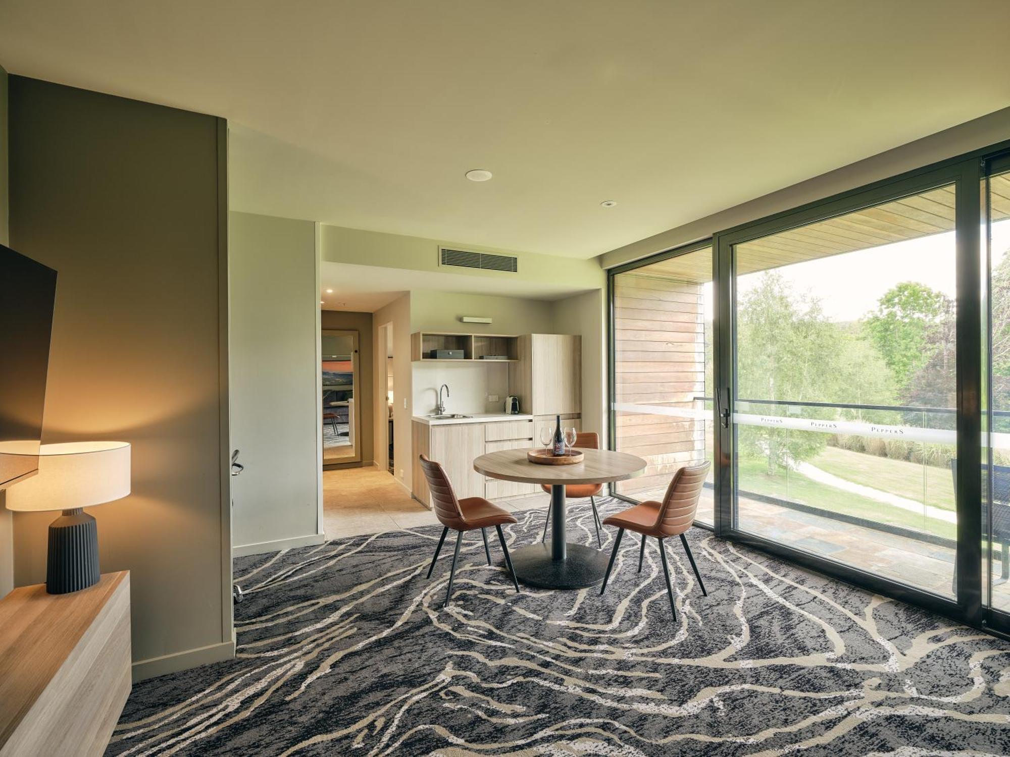 Peppers Мэрисвилл Экстерьер фото Interior of a suite
